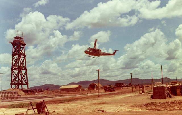 Bell UH-1 (Huey)
